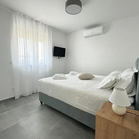 Apartment Rosa - Sea View & Private Parking *