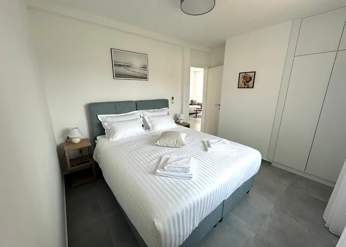 Rosa - Sea View & Private Parking Apartment