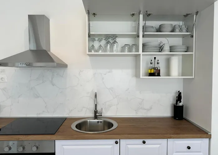 Rosa - Sea View & Private Parking